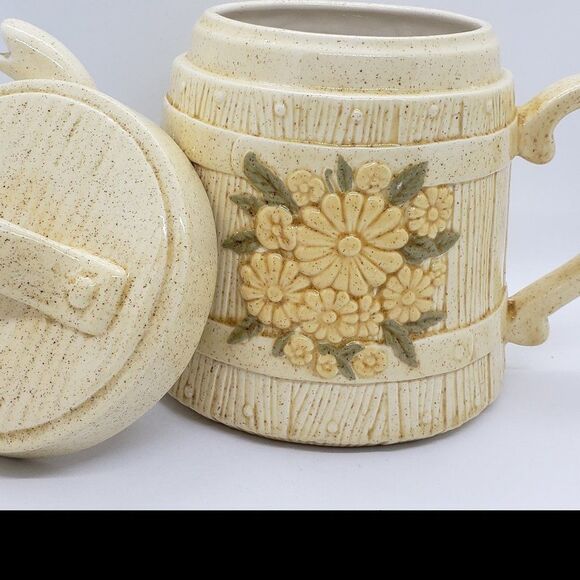 Signed Vintage 1981 Hand Made Ceramic Woodland Flowered Teapot or Planter - Picture 6 of 11